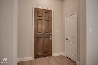 3101 Damsel Sauvage Ln in Lewisville, TX - Foto de edificio - Building Photo