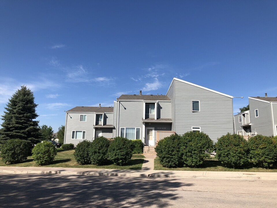 Churchill Apartments in Rapid City, SD - Building Photo