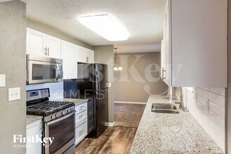 8414 Castle Ridge Ln in Indianapolis, IN - Building Photo - Building Photo
