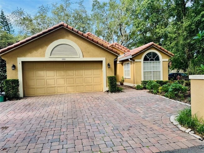 1001 E Pebble Beach Cir in Winter Springs, FL - Building Photo - Building Photo