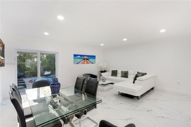 9167 Harding Ave in Surfside, FL - Building Photo - Building Photo