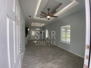 4725 Mulberry Ave, Unit 4 in McAllen, TX - Building Photo - Building Photo