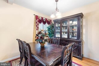 3 Keats Ct in East Windsor, NJ - Building Photo - Building Photo