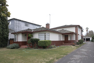 920-922 Villa Ave in San Jose, CA - Foto de edificio - Building Photo