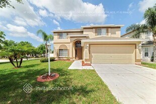 11216 Lake Lanier Dr in Riverview, FL - Building Photo