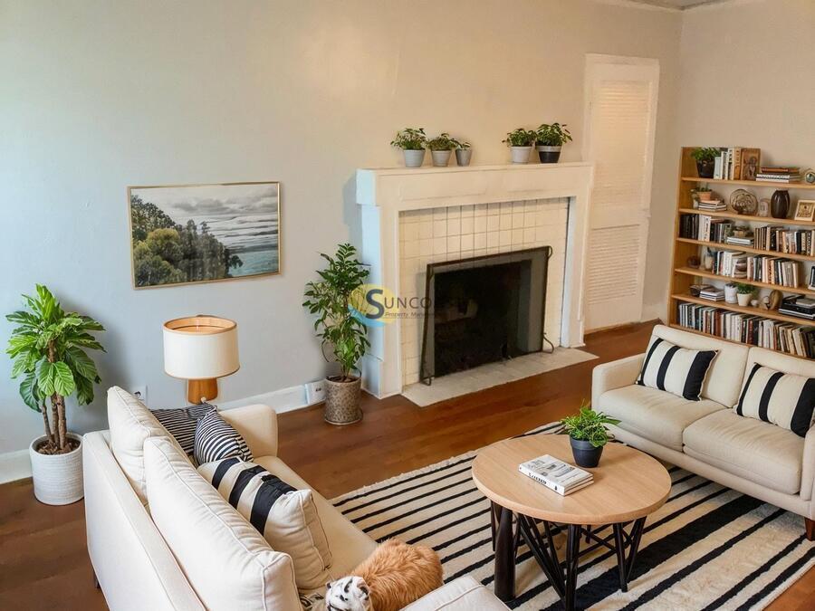 1143 Old Hickory Rd in Jacksonville, FL - Building Photo