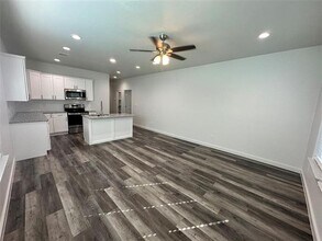 418 N Elliott Ave in Sherman, TX - Building Photo - Building Photo