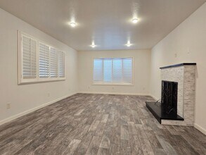 1204 Fewtrell Dr in Campbell, CA - Foto de edificio - Building Photo