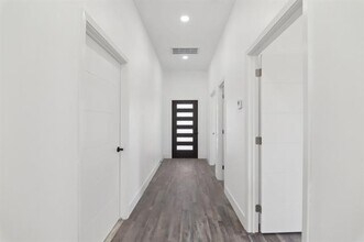 4501 Christy Dr in Granbury, TX - Building Photo - Building Photo