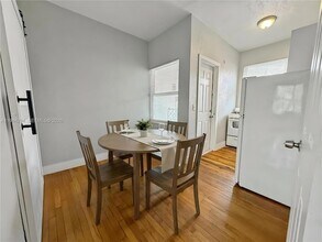 315 W 28th St, Unit 8 in Miami Beach, FL - Foto de edificio - Building Photo