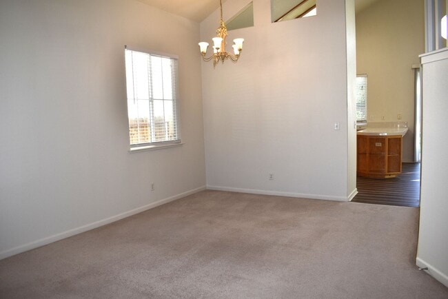 9428 Viridian Way in Elk Grove, CA - Building Photo - Building Photo