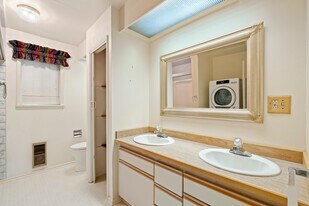 414 E 32nd St in Tacoma, WA - Building Photo