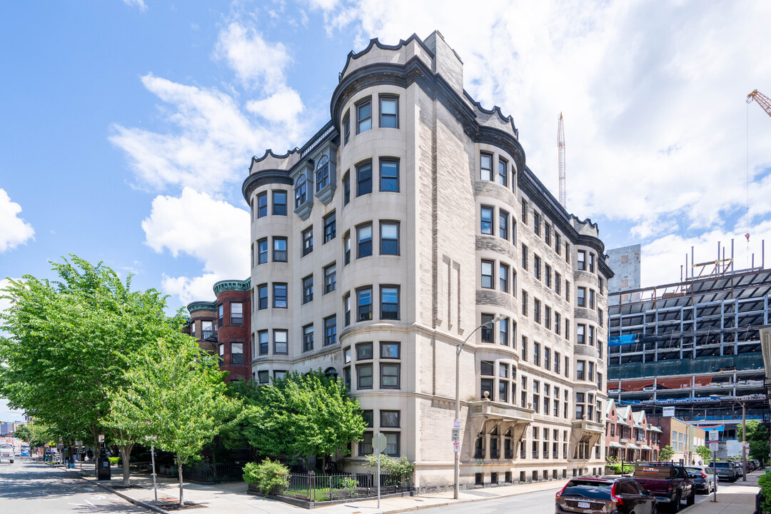 857 Beacon St in Boston, MA - Foto de edificio