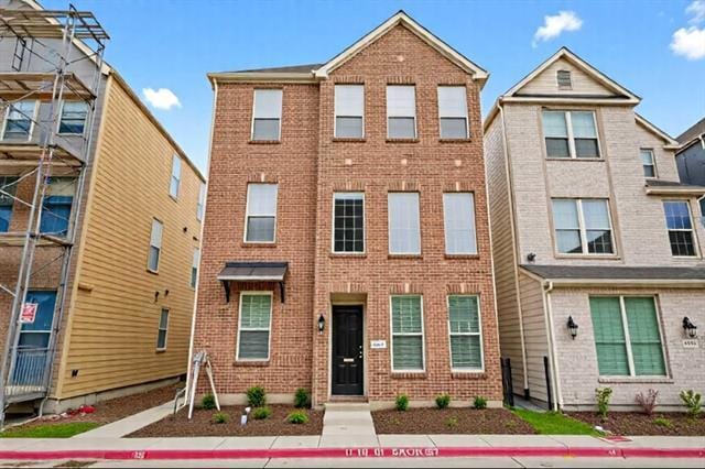 property at 4550 Cinema St