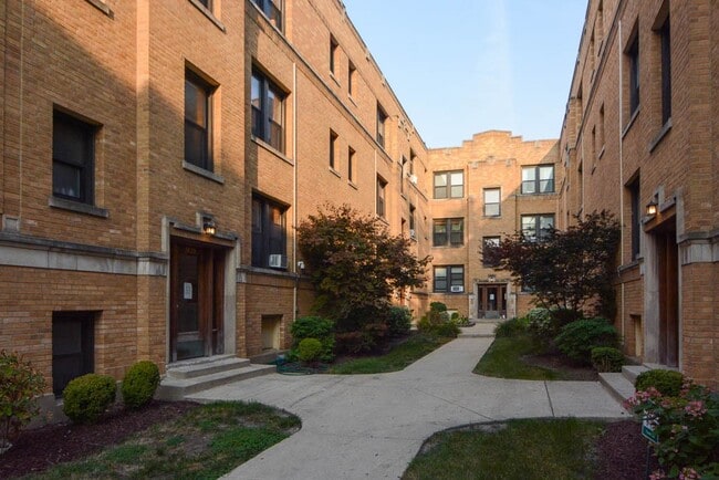 property at 2617.5 N Spaulding Ave