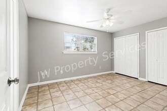 2203-2203 Octavia Dr in Chalmette, LA - Foto de edificio - Building Photo