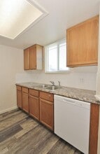 527 N Moffatt Ave in Emmett, ID - Building Photo - Building Photo