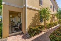 8345 Rimini Way in Naples, FL - Foto de edificio - Building Photo