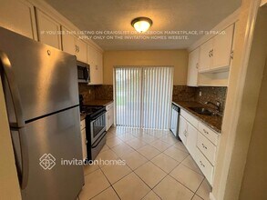 8530 NW 27th Pl in Sunrise, FL - Building Photo - Building Photo