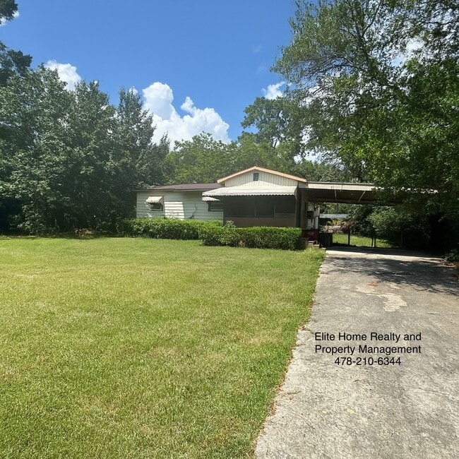 property at 3744 Greenway Pl