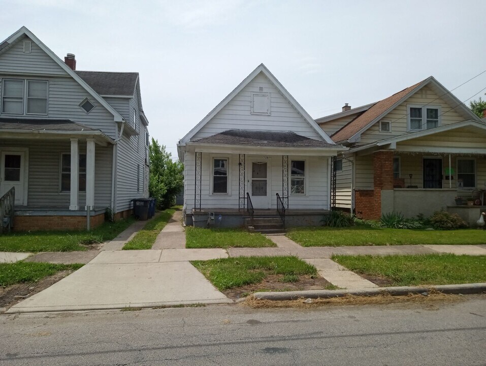 528 E Central Ave in Toledo, OH - Building Photo