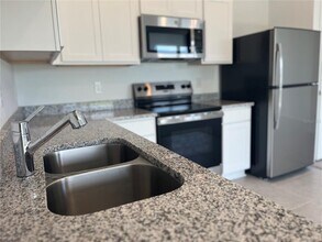 3301 Vesara Dr in Davenport, FL - Building Photo - Building Photo