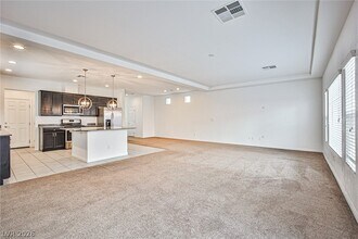 7035 Jasper Hill Way in Las Vegas, NV - Building Photo - Building Photo