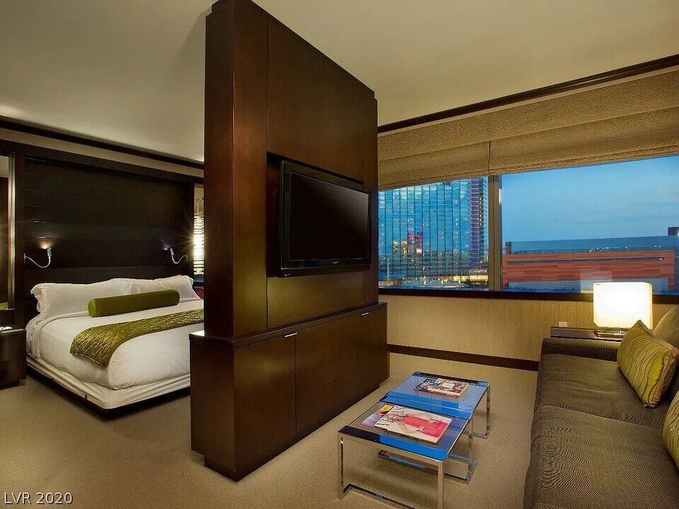 2600 W Harmon Ave, Unit 2309 in Las Vegas, NV - Foto de edificio