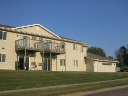 Westwood Court Apartments in Reedsburg, WI - Building Photo