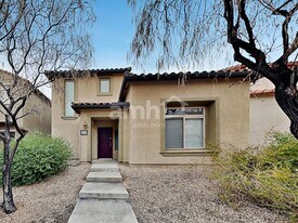 10558 E Native Rose Trail in Tucson, AZ - Building Photo
