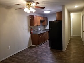 7500 Falling Leaves Cir in Knoxville, TN - Building Photo - Building Photo