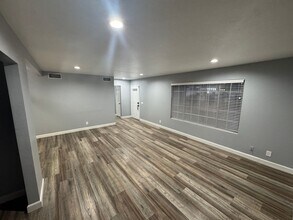 45029 16th St W in Lancaster, CA - Building Photo - Building Photo