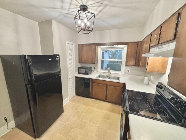 99 Shelbourne Rd in Rochester, NY - Building Photo - Building Photo