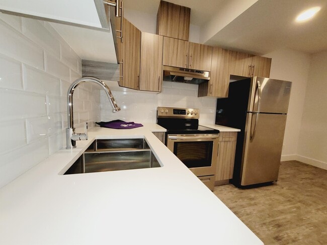 8535-8588 88 Ave NW in Edmonton, AB - Building Photo - Building Photo