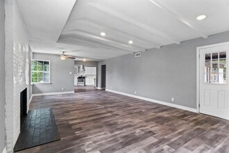 1910 Danube Dr, Unit 1910 Danube in Dallas, TX - Building Photo - Building Photo