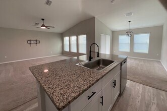 12776 Tannencrest Dr in Riverview, FL - Building Photo - Building Photo