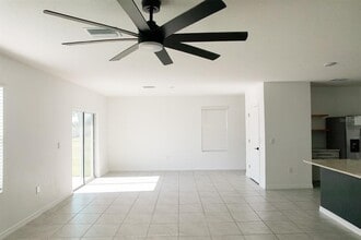 34110 Jasper Stone Dr in Wesley Chapel, FL - Building Photo - Building Photo