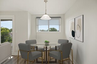 223 Graff Av in Stratford, ON - Building Photo