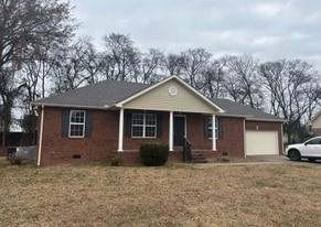 1012 Crystal Bear Trail in Murfreesboro, TN - Building Photo