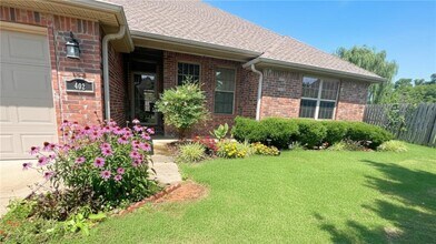 402 SW Arch St in Bentonville, AR - Building Photo - Building Photo