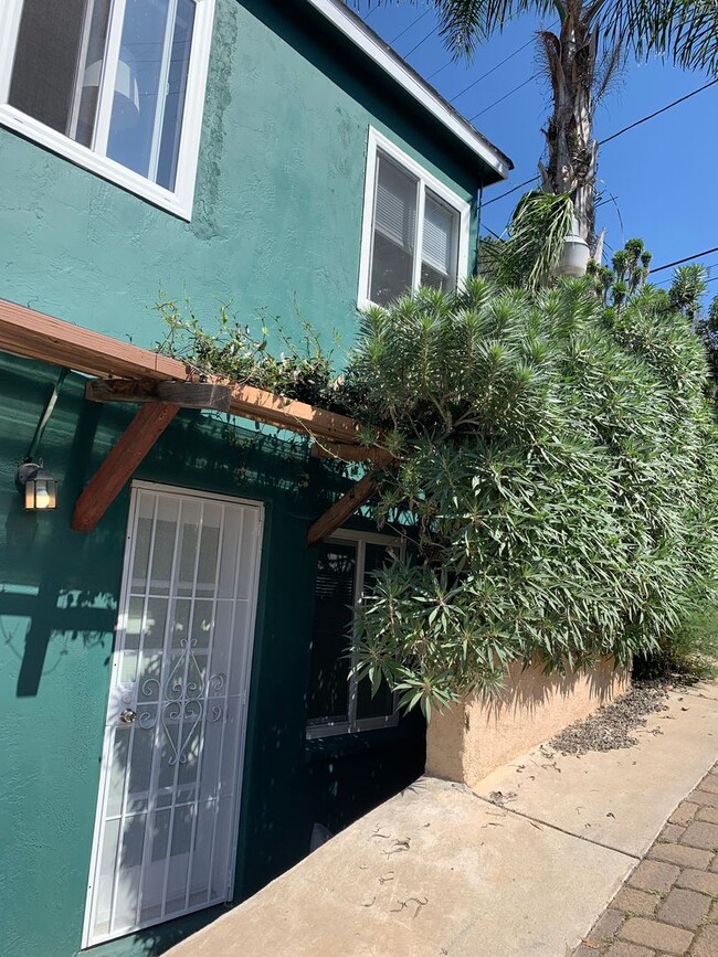 property at 3536 Curlew St