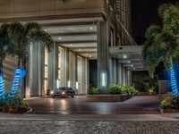 Come live in the heart of Orlando - Paramount on Lake Eola Apartments in Orlando, Florida