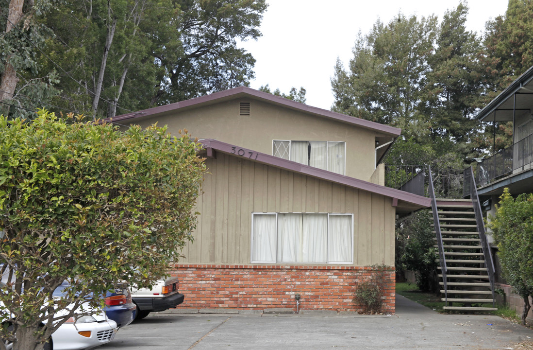 3071 Curran Ave in Oakland, CA - Building Photo