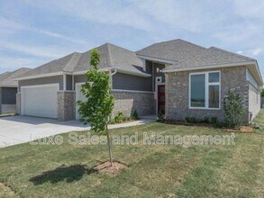 10608 Glover River Dr in Yukon, OK - Building Photo - Building Photo