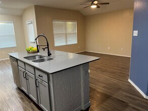 104 Granville Ct in Jarrell, TX - Building Photo - Building Photo