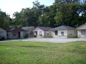 Lavender Oaks in Houston, TX - Building Photo - Building Photo