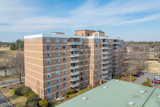 One Slade Condominium in Pikesville, MD - Building Photo - Building Photo