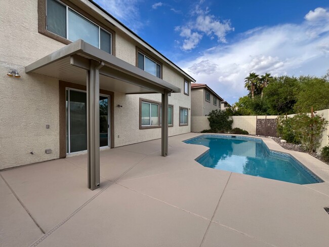 10999 Turlington Ln in Las Vegas, NV - Building Photo - Building Photo