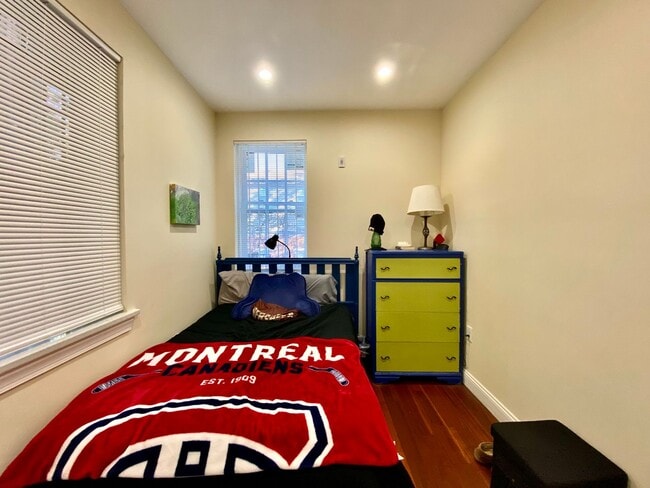 property at 2221 N Park Ave