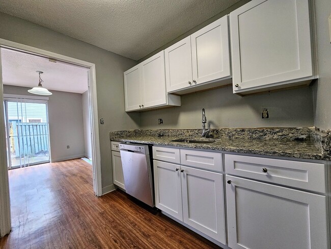 64 Westwind Rd in Boston, MA - Building Photo - Building Photo